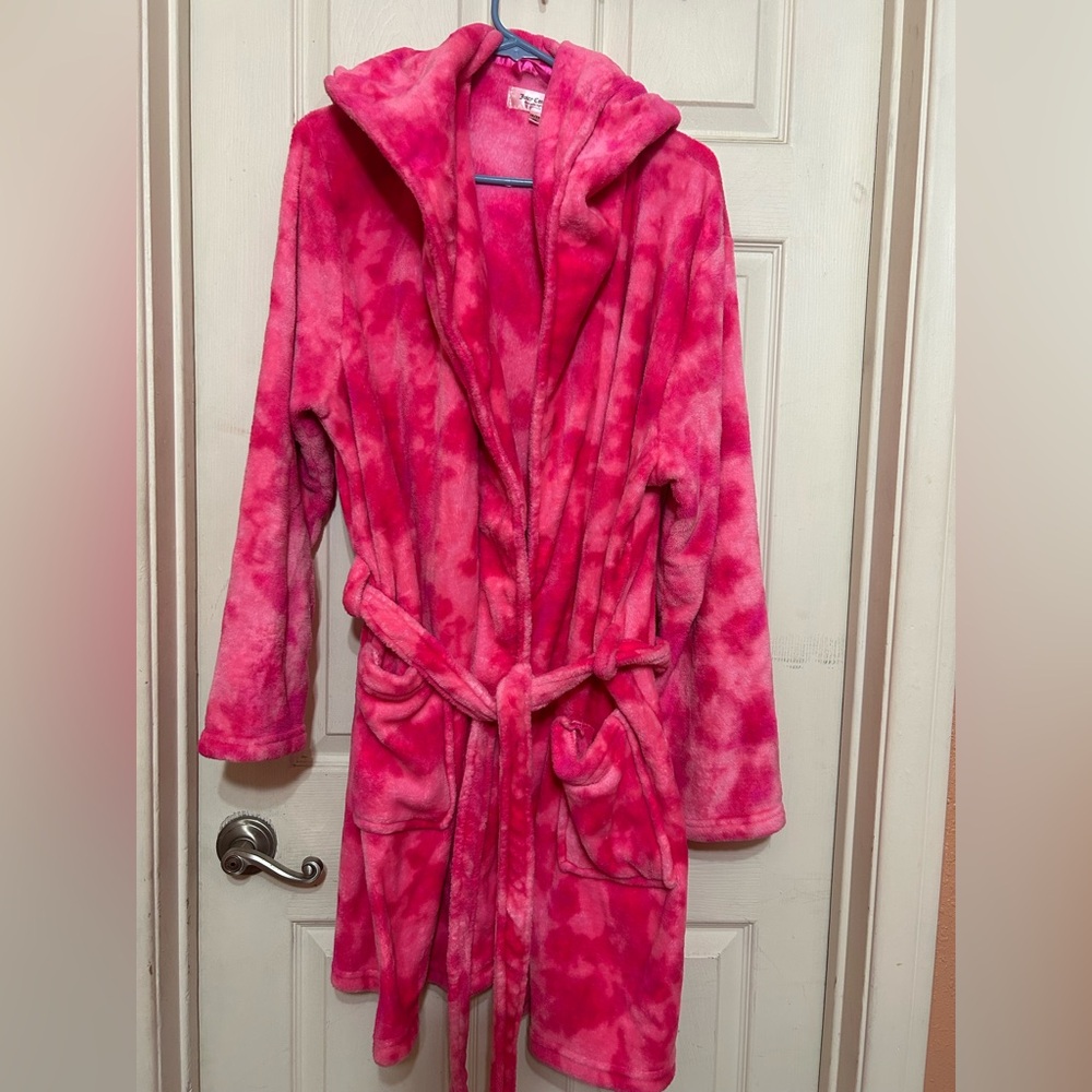 NWOT Juicy Couture Bathrobe Sleepwear Hot pink with belt embroidered logo 1X 2X